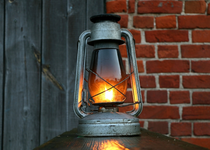 lamp-1565705_1920